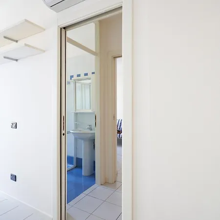Marconi B2 Apartment